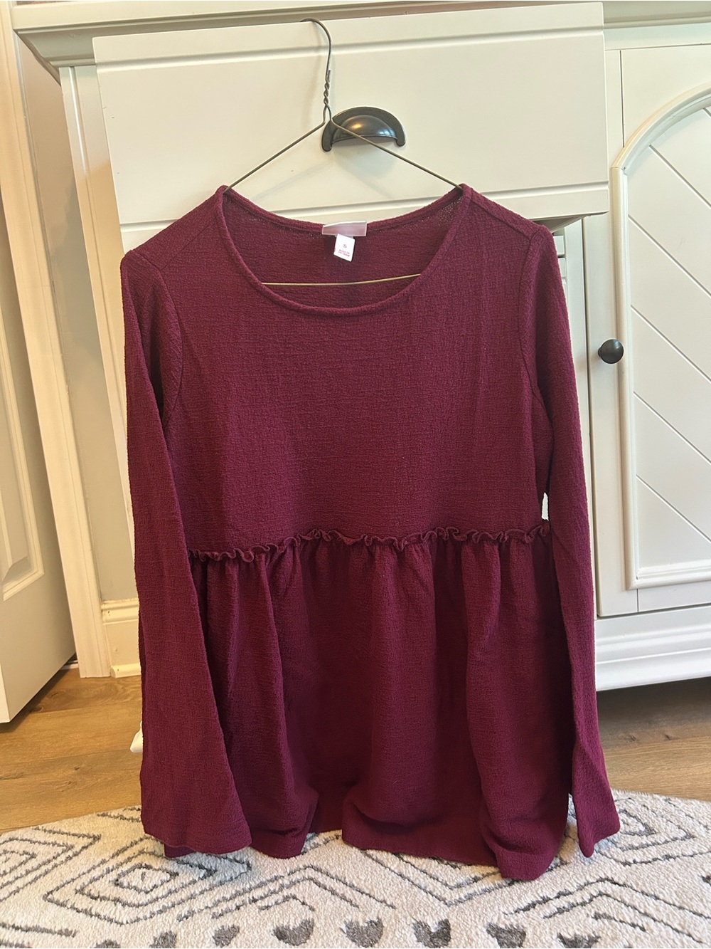 Isabel maternity long sleeve shirt, size small